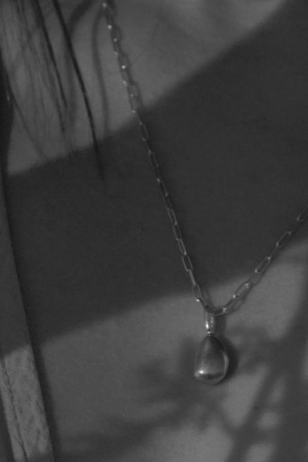 Necklace Pebble Pendant - Silver
