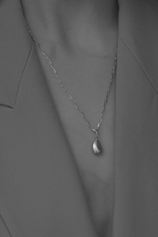 Necklace Pebble Pendant - Silver