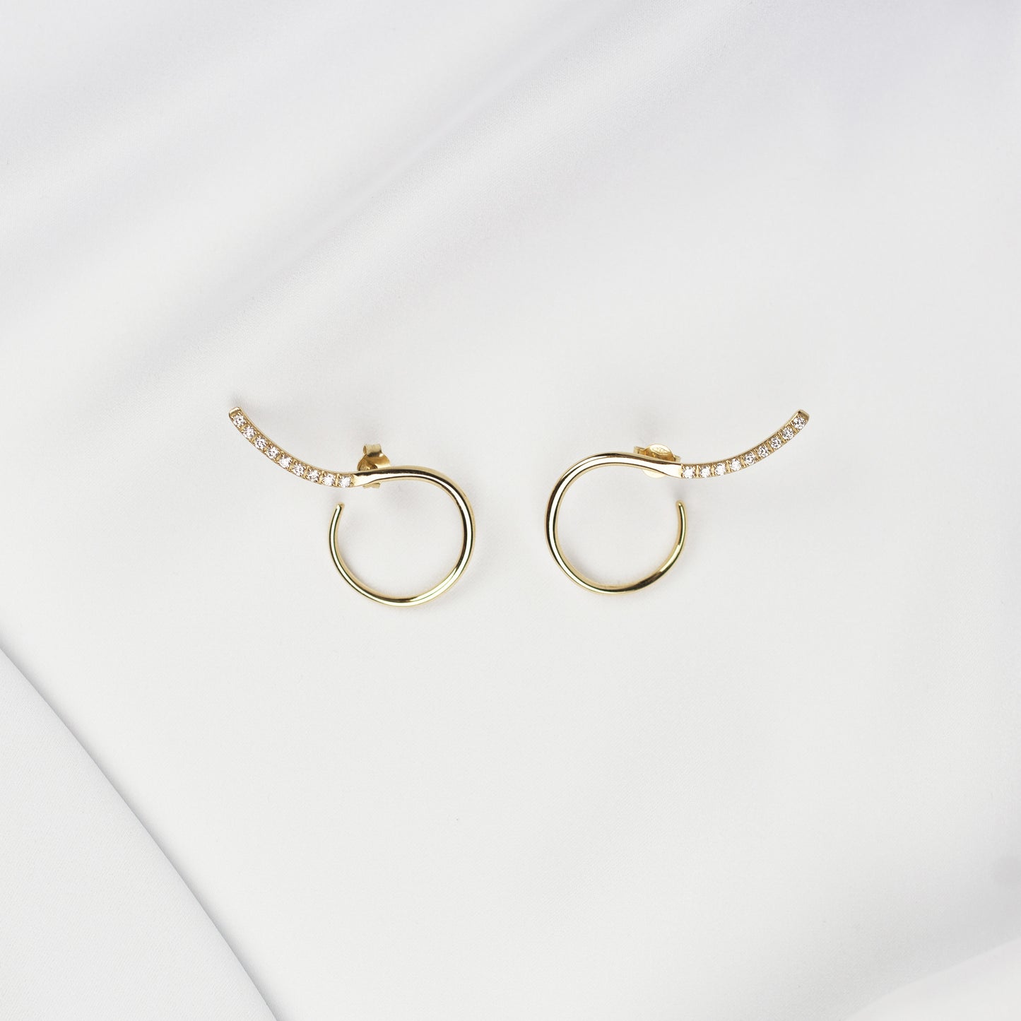Gold 18k Earrings P "Lines Collection"
