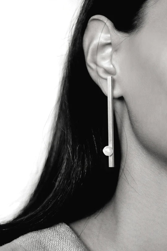 Earrings Bar Pearl Silver "Vermeer Collection"