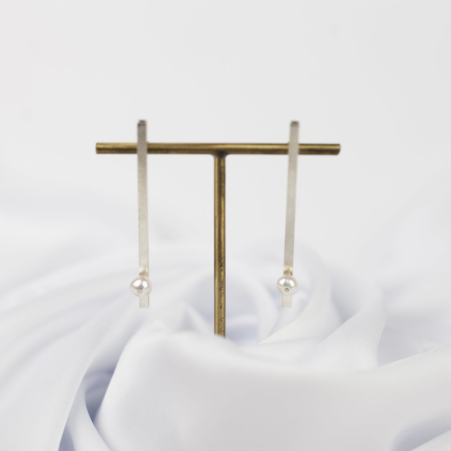 Earrings Bar Pearl Silver "Vermeer Collection"
